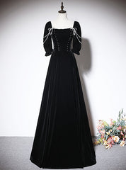 Black Velvet Short Sleeve Pearls Prom Dress