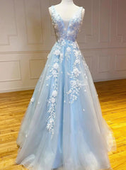 Blue Tulle 3D Appliques V-neck Prom Dress