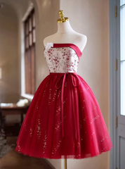 Burgundy Tulle Sequins Strapless Homecoming Dress