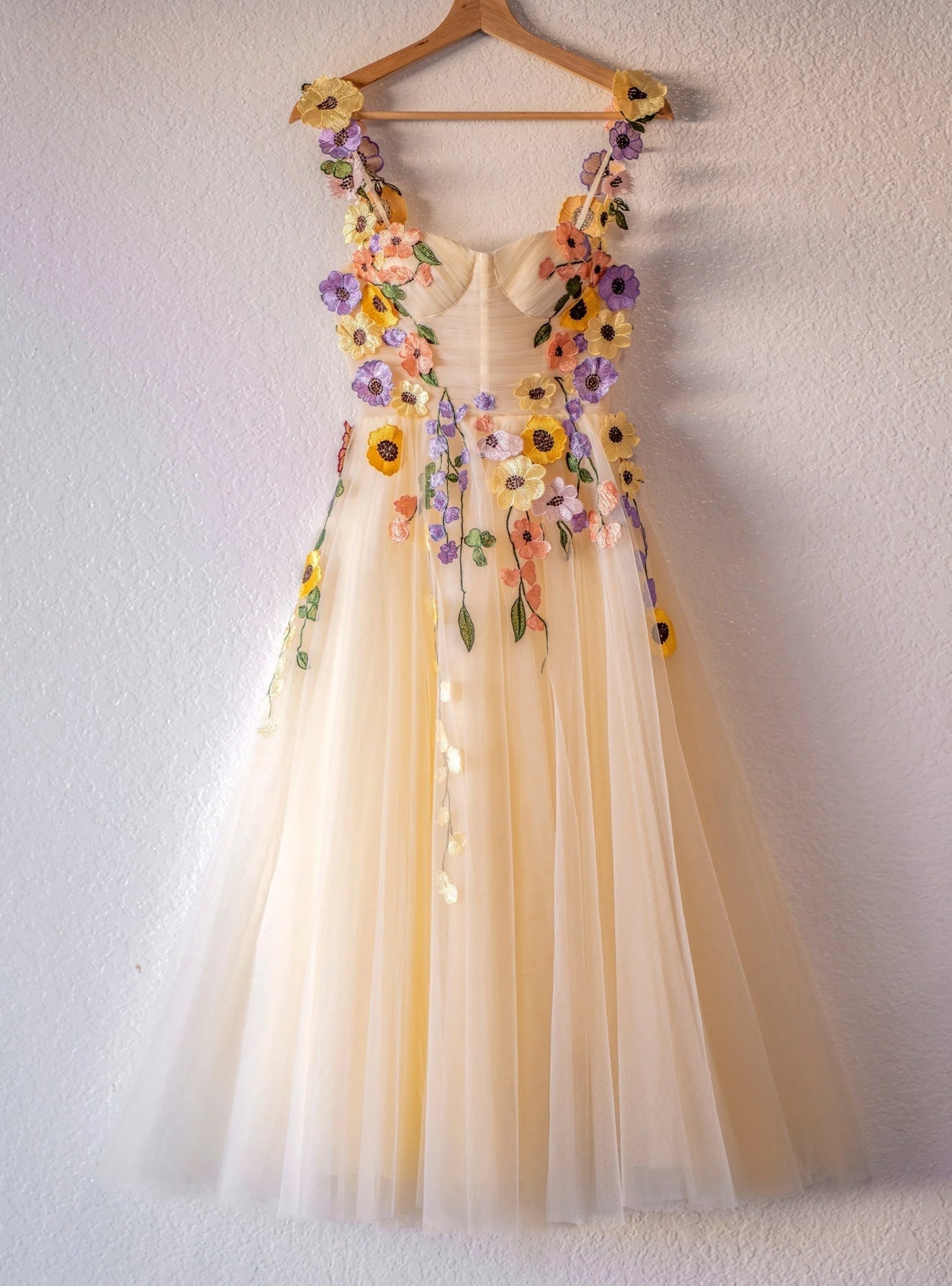 Champagne Tulle Flower Straps Homecoming Dress