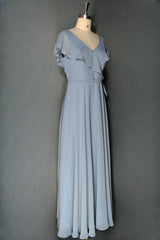 Dusty Blue V-Neck Chiffon Bridesmaid Dress Backless Ruffled Split for Teens A-Line Long Bridesmaid Dresses