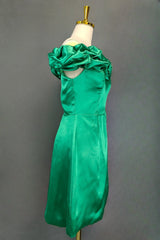 Emerald Green Sheath/Column Off-the-Shoulder Sleeveless Satin Short/Mini Homecoming Dress With Ruffles