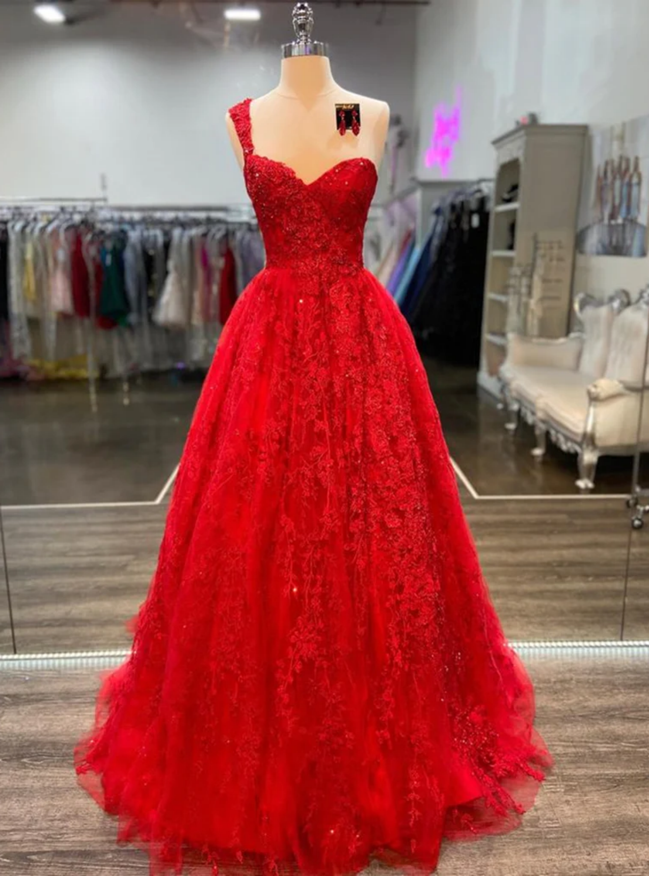 Red Tulle One Shoulder Appliques Prom Dress