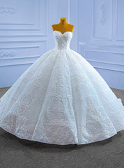 White Sequins Appliques Beading Sweetheart Wedding Dress