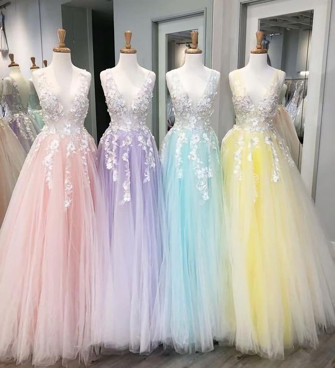 Dressy Outfit, F0187 Floor Length Tulle V Neck Prom Dresses With Appliques