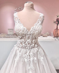 Wedding Dresses For Big Bust, Long A-line V-neck Appliques Lace Backless Tulle Ruffles Wedding Dress